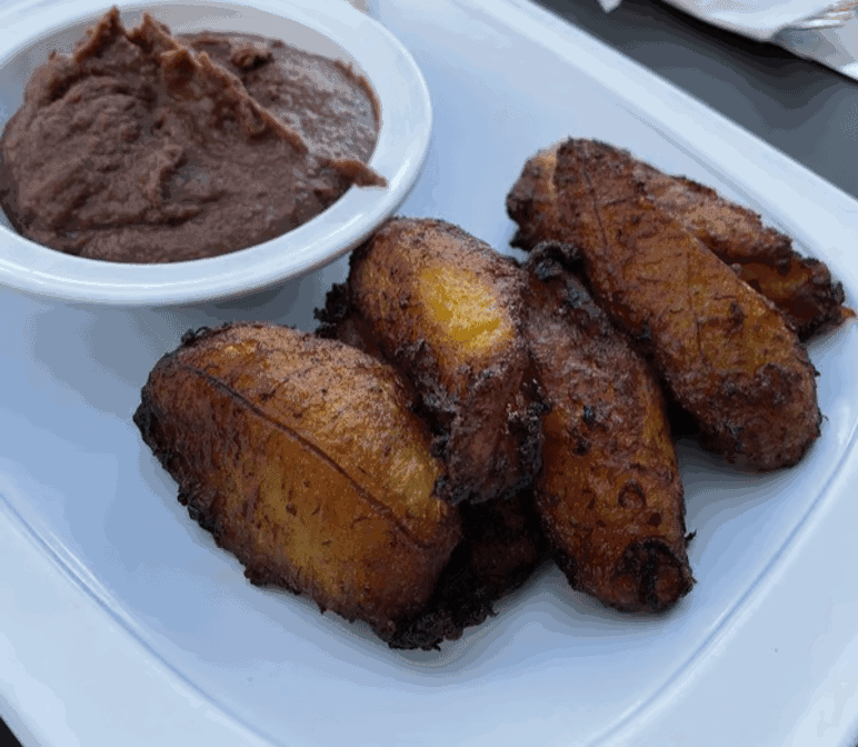 Pupuseria La Familiar by null