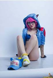 Holographic time rox cosplay from fortnite kate jpg x Fortnite cosplay