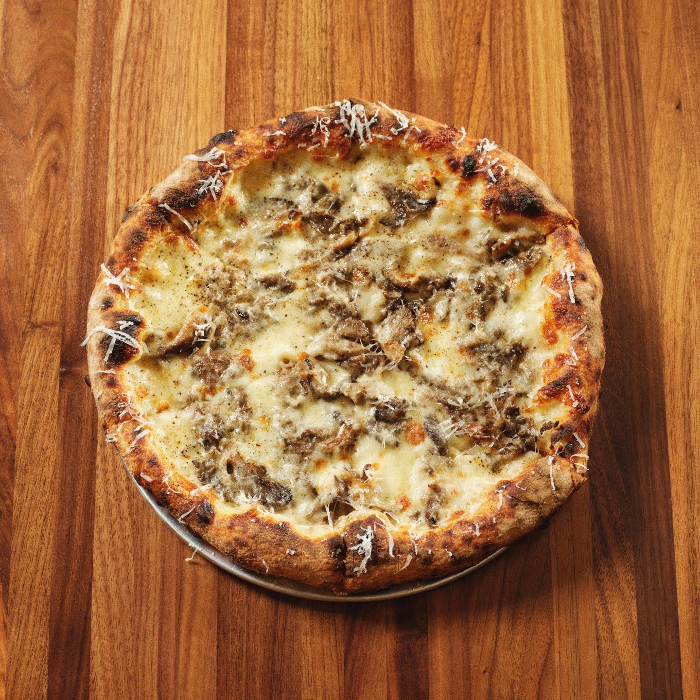 Decades Pizza | Bar and Restaurant in Ridgewood, Queens - NYC by null