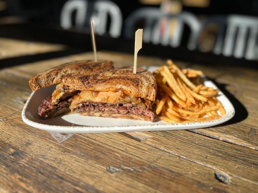 Stoney's Uptown Joint by null