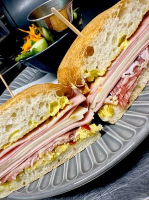 Mingle + Graze by null