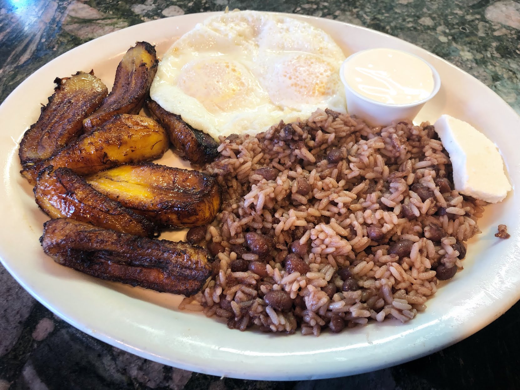 El Salvadoreno by null