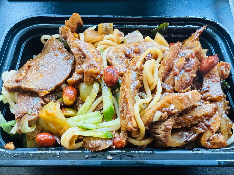 Ten Seconds Yunnan Rice Noodle (十秒到云南过桥米线） by null