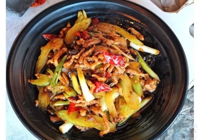 Our Zone 第五空间 家常川菜 by null