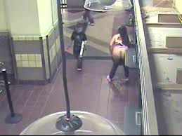 Easaatbwx lyeshsli jpg x Caught in public