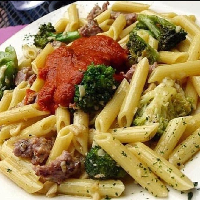 Vic's Italian Restaurant & Pizzeria by null