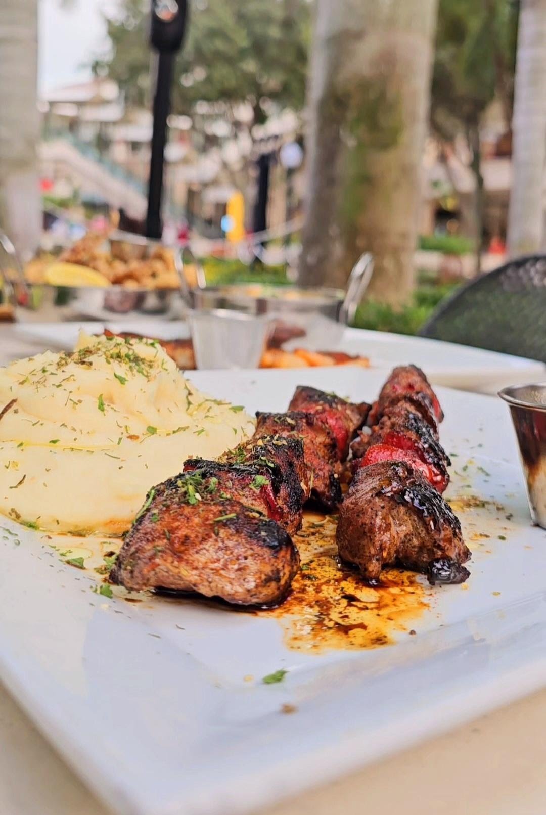 Sawa Restaurant & Lounge by null