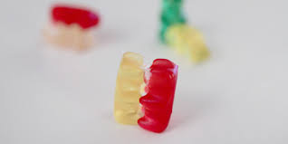 Easaatbaaaaaa xwiywk kmit i jpg x Gummy bear