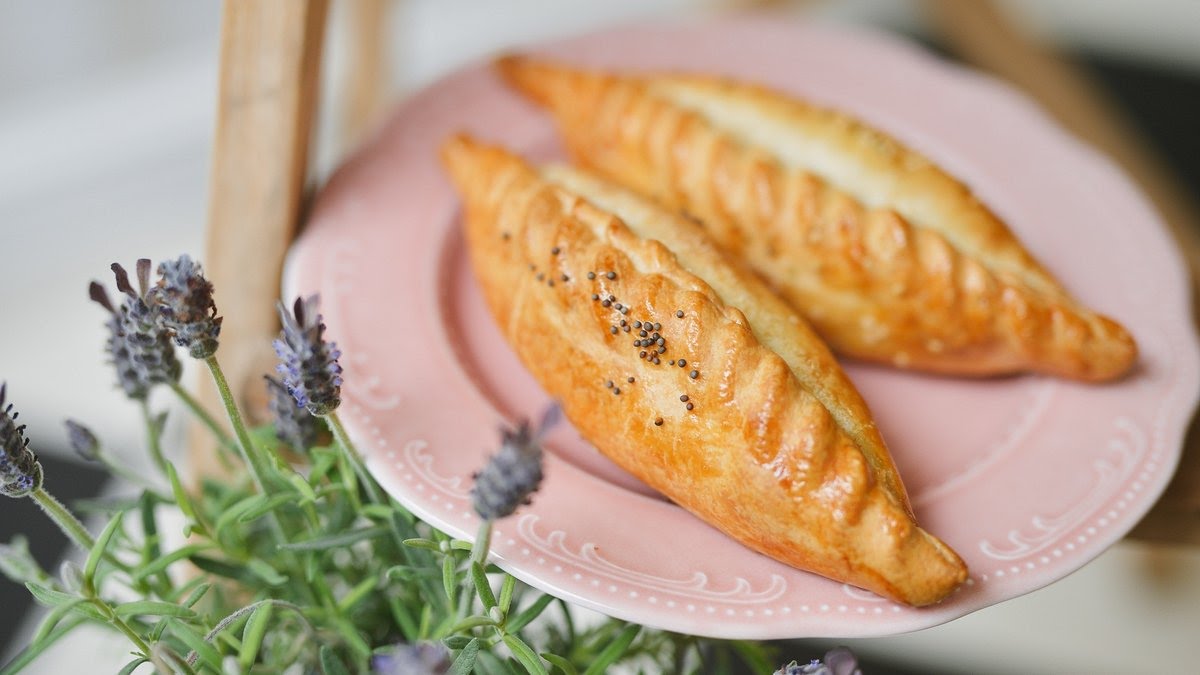 Pinavija Café & Bakery by null
