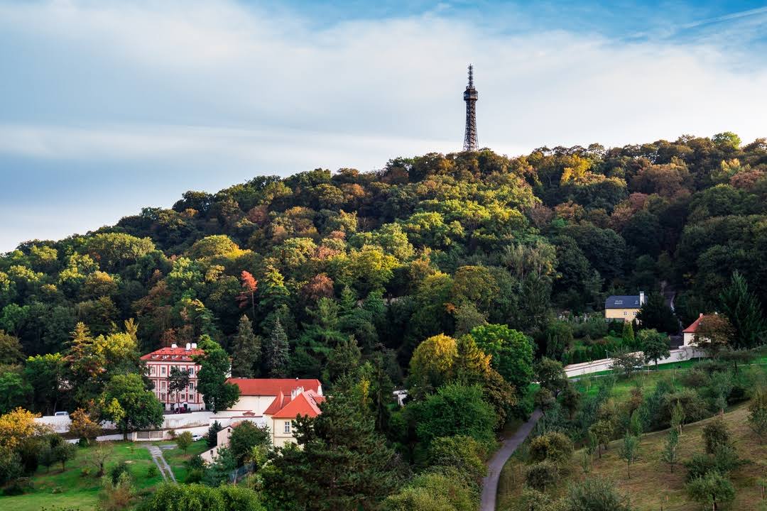 Petřín by null