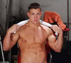 Mv bodlkodewnzktntfjns ymuzlwe ntazyznkzdvkxkeyxkfqcgc jpg x Best male stars