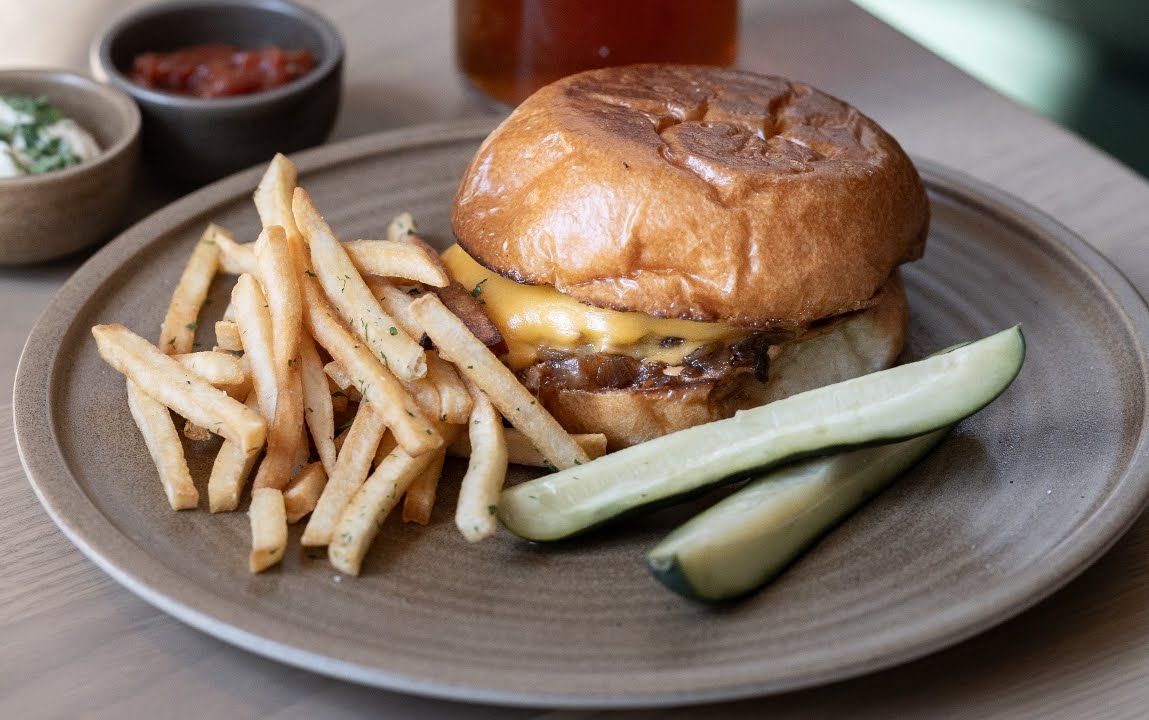 Poppy & Claro by null