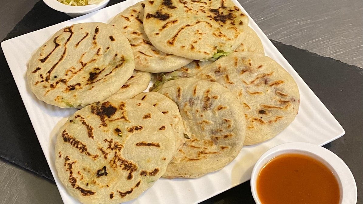 Pupusería Metapán by null