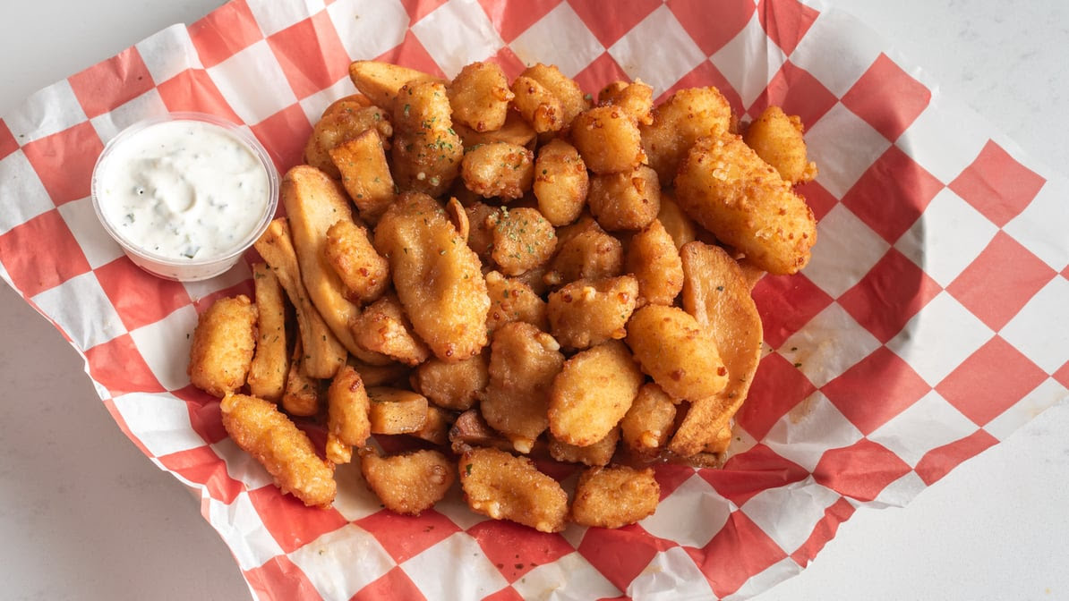 Sam's Tavern by null