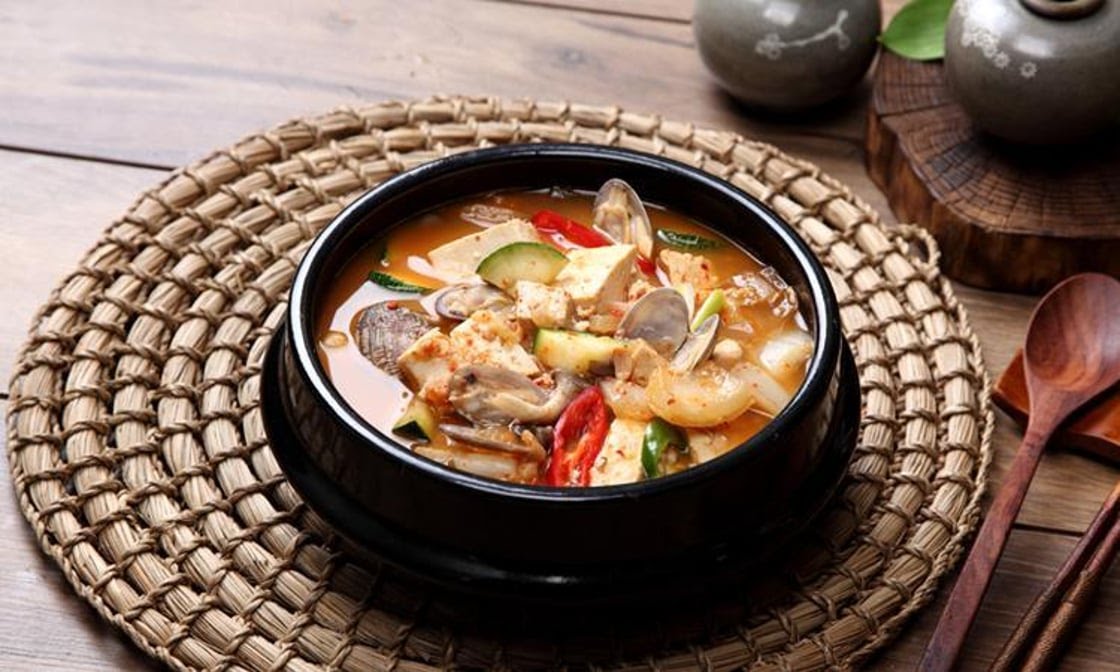 Gung Chae Korean Healthy Kitchen by null