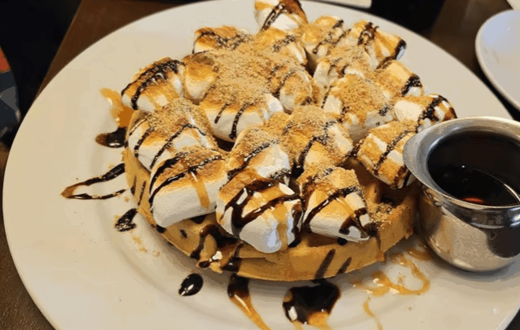 Mt. Kisco Diner by null