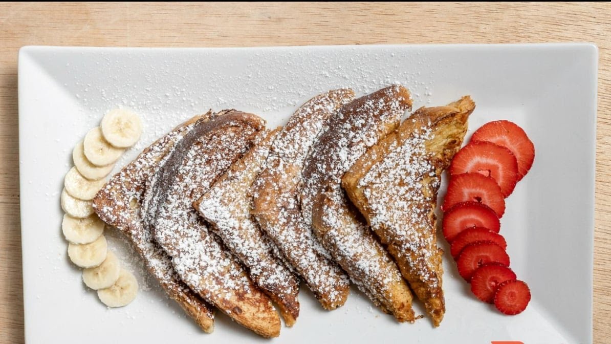 Val's Restaurant by null