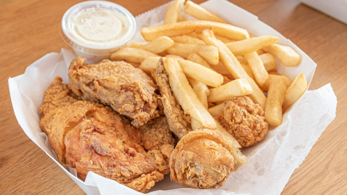 Harold's Chicken Hyde Park by null