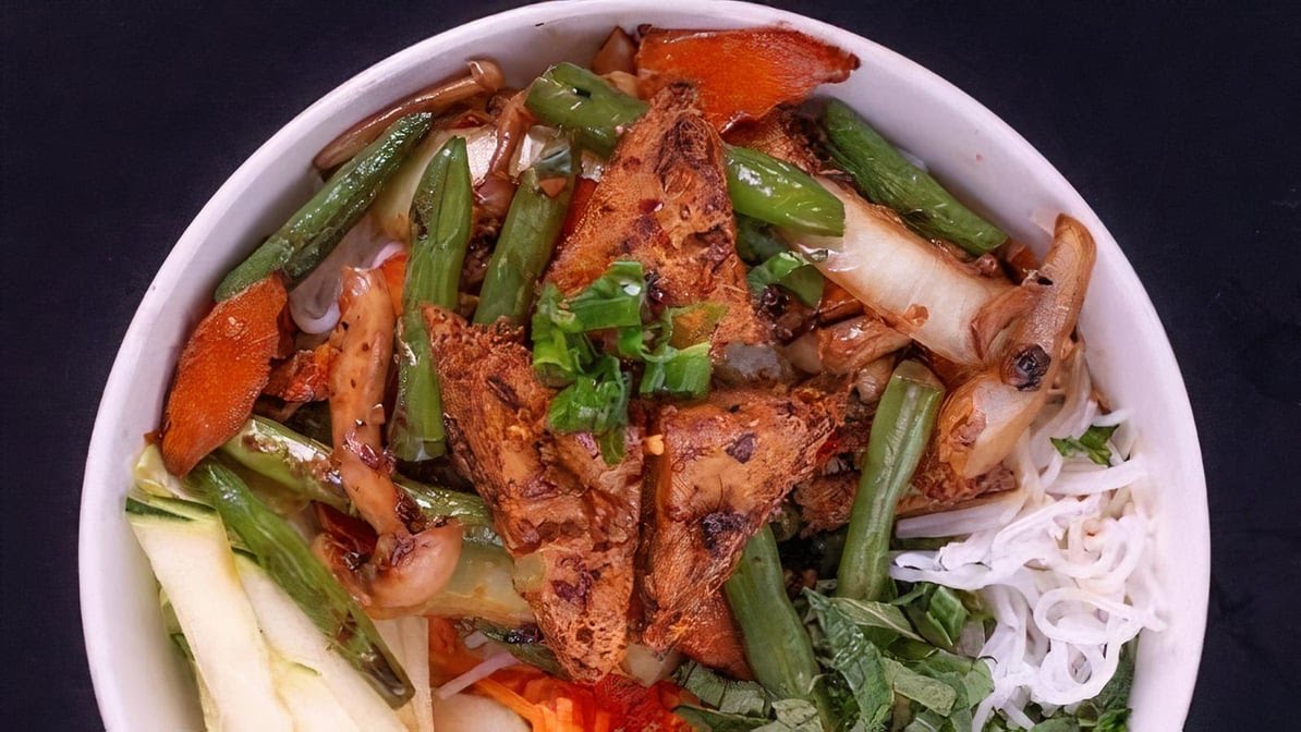 Sidestreet Pho by null