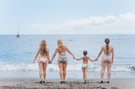 mom and daughter nudist|X.com