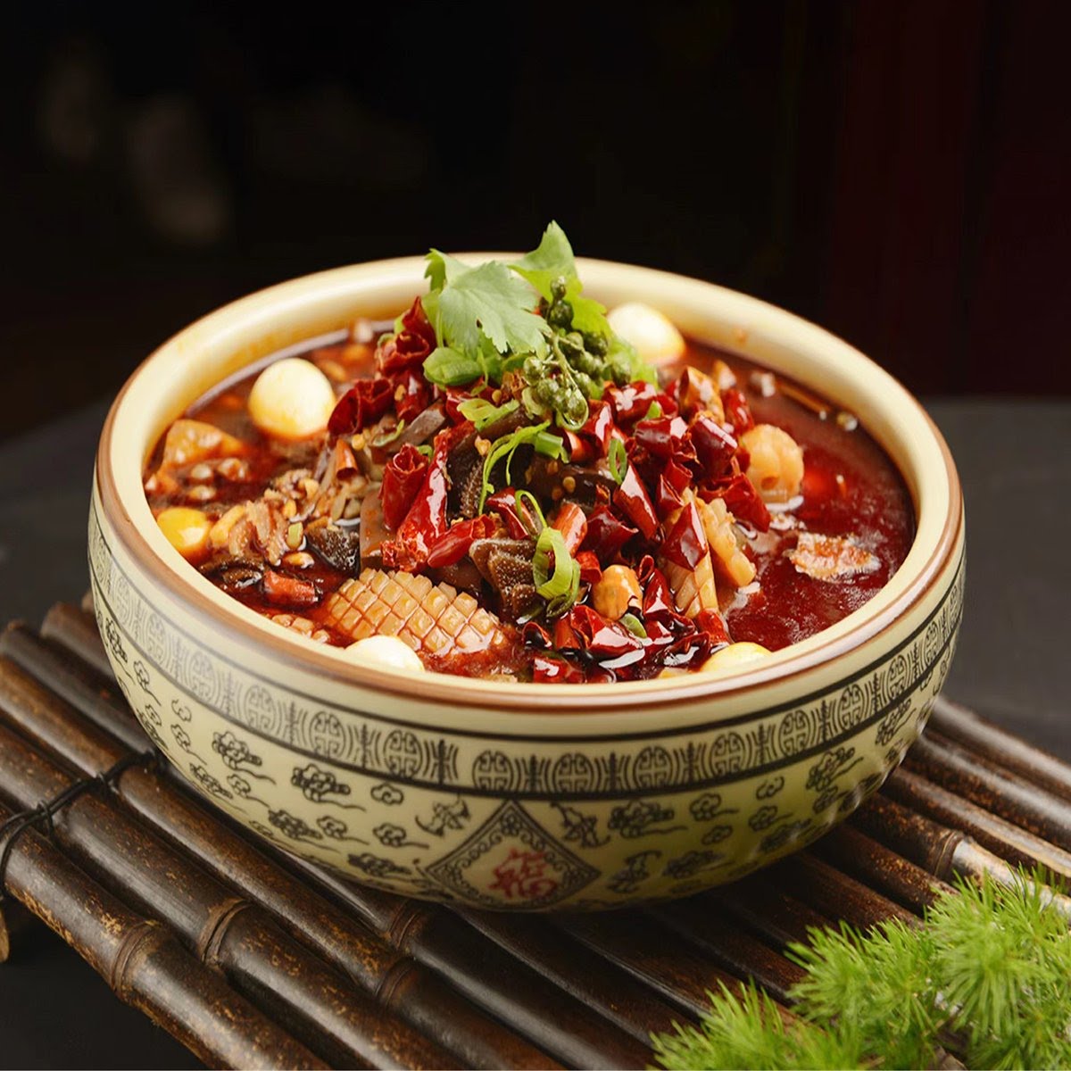 HUTAOLI 胡桃里音乐酒馆 by null