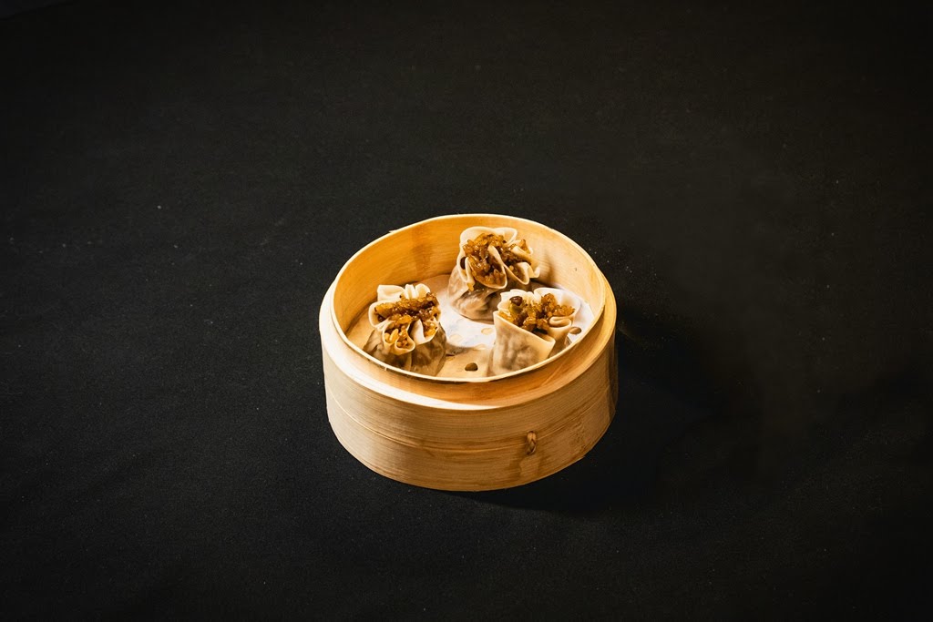 Lion Sports Bar by null