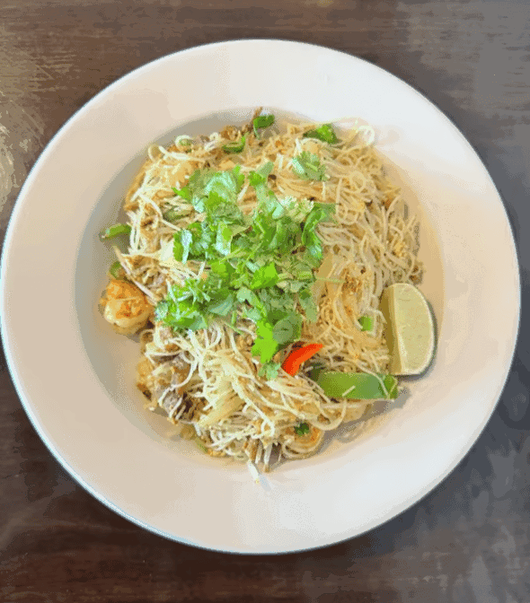 Hai Ky - 𝗖𝗼𝗺𝗯𝗼 𝗦𝗽𝗲𝗰𝗶𝗮𝗹 𝗟𝘂𝗻𝗰𝗵 $𝟭𝟰.𝟵𝟱 𝗣𝗵𝗼 + 𝗜𝗰𝗲𝗱 𝗧𝗲𝗮 𝗙𝗿𝗲𝗲 𝟭 𝗦𝗽𝗿𝗶𝗻𝗴𝗿𝗼𝗹𝗹/𝗘𝗴𝗴𝗿𝗼𝗹𝗹 by null