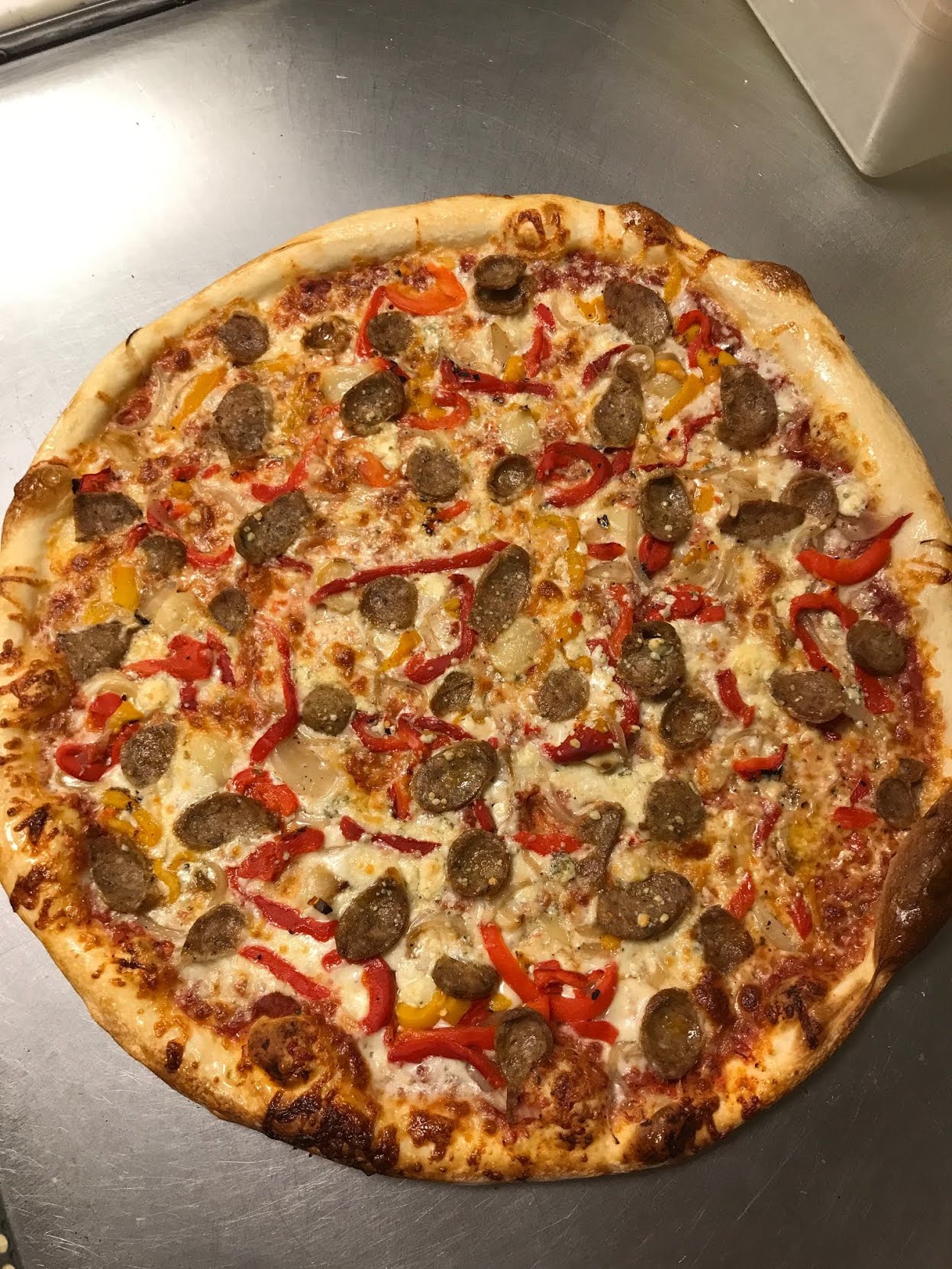 Mezza Luna Pizzeria by null