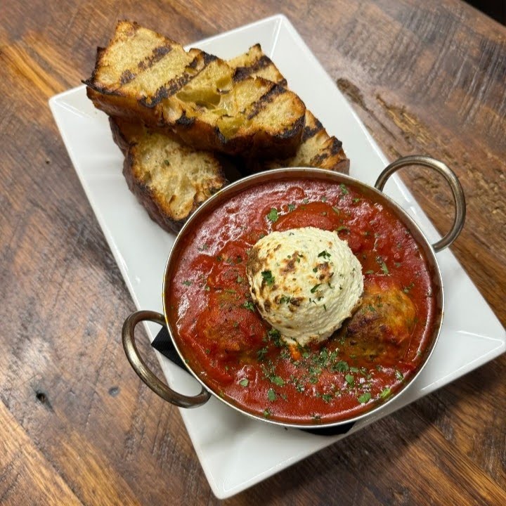 Semolina Kitchen & Bar by null