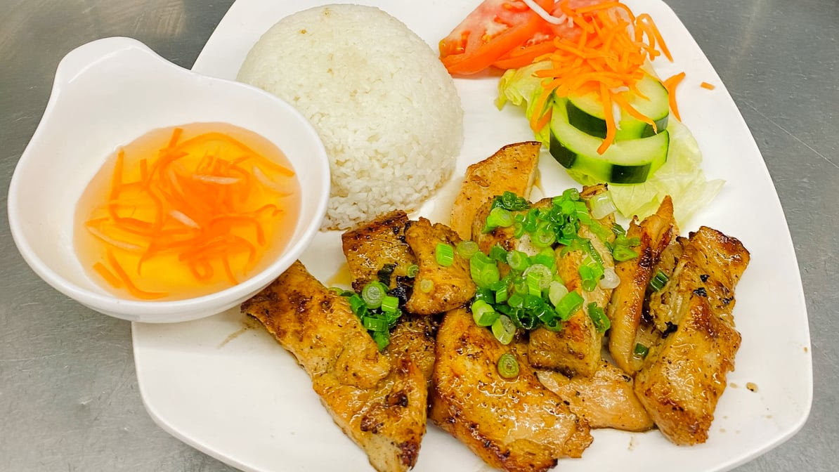 Viet Bistro 2 llc by null