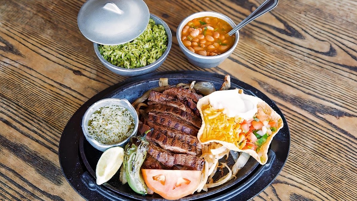El Tiempo Cantina by null