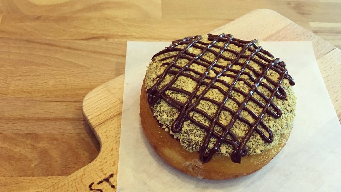 Earnest Donuts by null