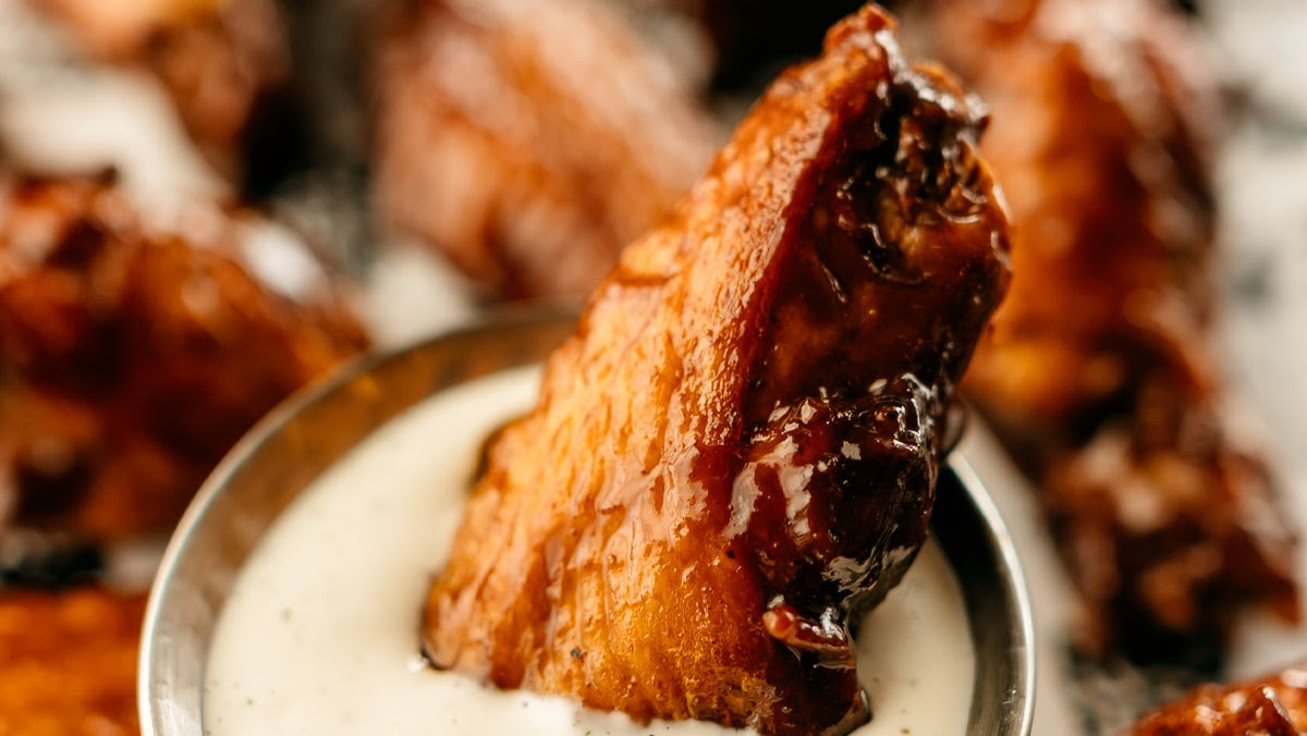 Roosters Run by null