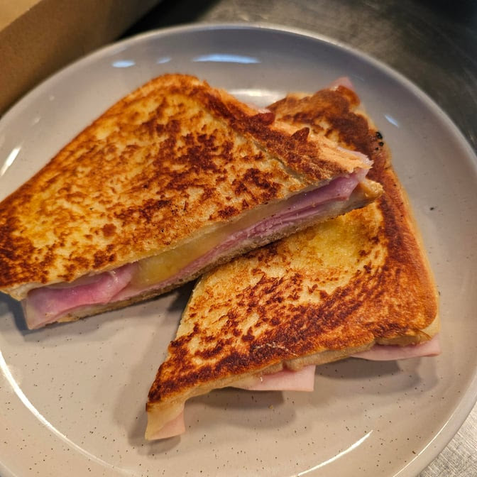 Hardware Cafe Quinns by null