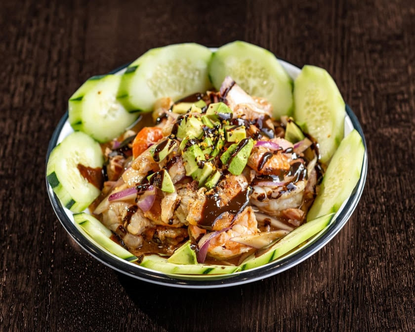 Mariscos Los Cuates by null