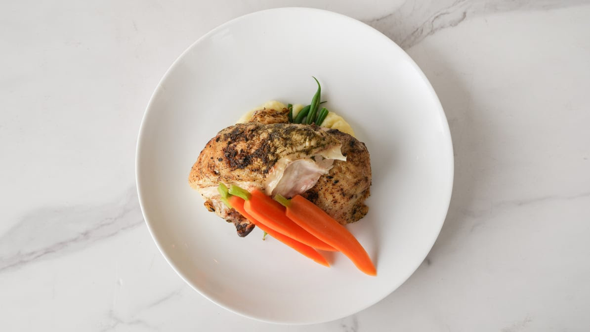 DEUX BISTRO by null
