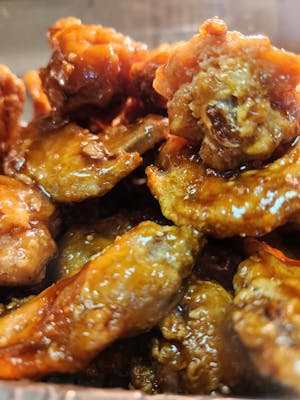 Cora's Best Chicken Wings by null