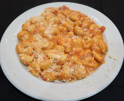Gino's Italian Restaurant - Palmdale by null
