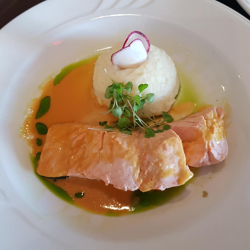 Anaheim White House by null