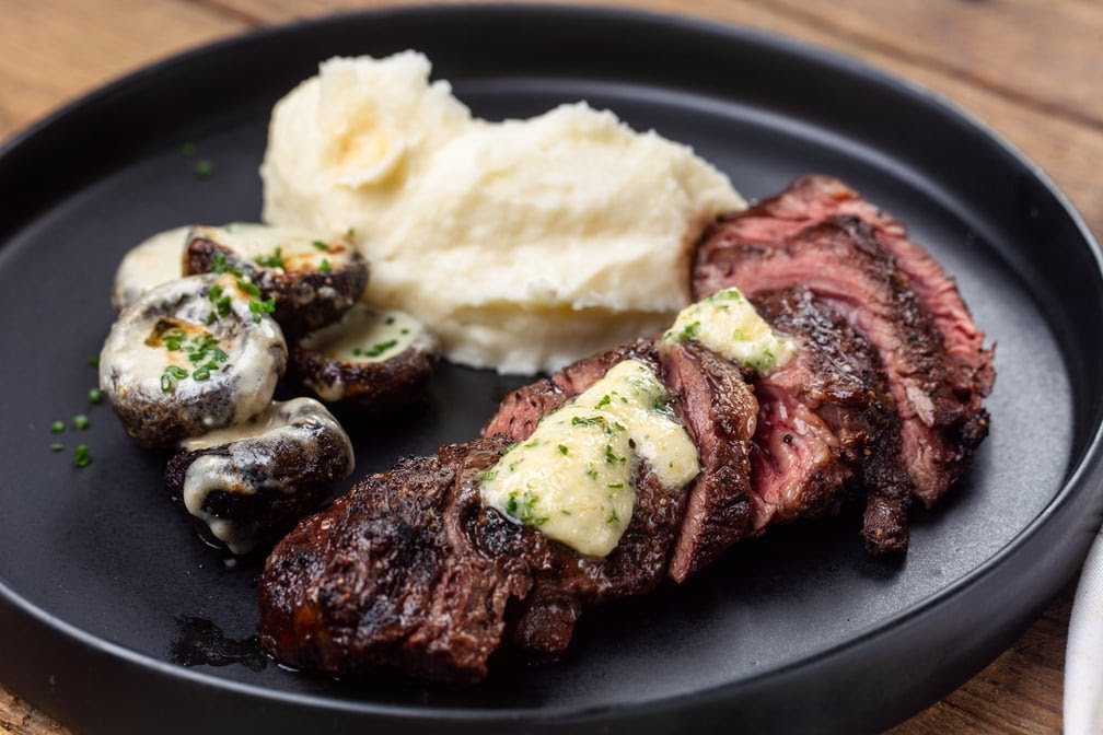 1891 American Eatery & Bar by null