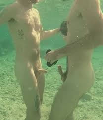 Easaatbwx ohatgygu jpg x Naked pool