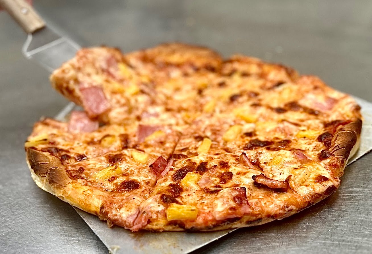 Ianne's Pizzeria Inc by null