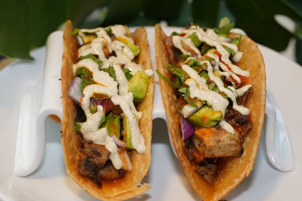 Conscious Plates by null