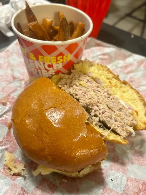 BOZ'S Burger Bistro by null