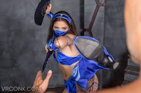 La kitana spider le hace un fatality a sentones al sub zero verde admi jpg x Mortal kombat kitana