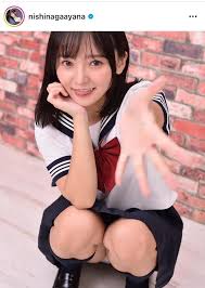 西永彩奈 セーラー服|西永彩奈、セーラー服着てどアップ自撮り「眩しすぎて直視できない」 | WWSチャンネル