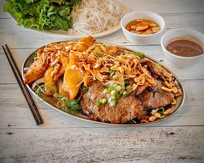 Pho Kim Long by null