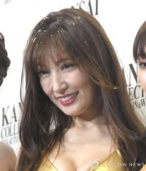 熊田曜子|42歳・熊田曜子、現在の“体重・体脂肪率”を公開「身長が1.5cmくらい伸びてた」驚異の数値に驚きの声続々 | ORICON NEWS