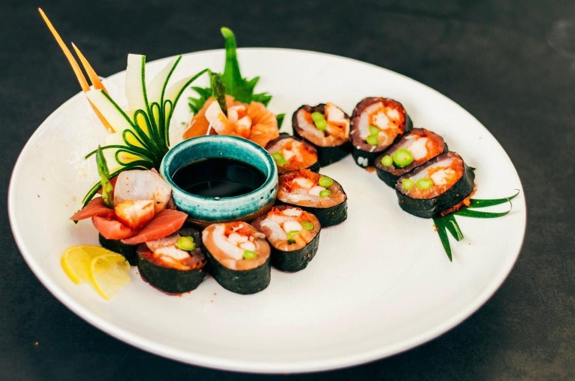 Moon Thai & Japanese by null