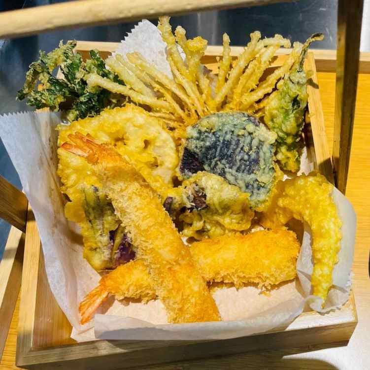 Muteki Udon by null